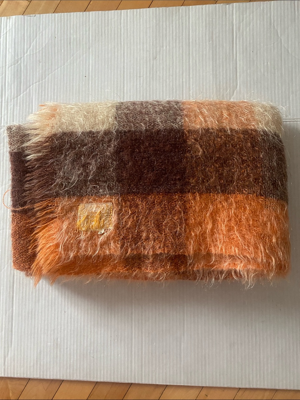 HUDSON’S BAY CO. Mohair Plaid Throw Blanket Fall Orange/Brown/Cream L: 69”x46” - Picture 15 of 16